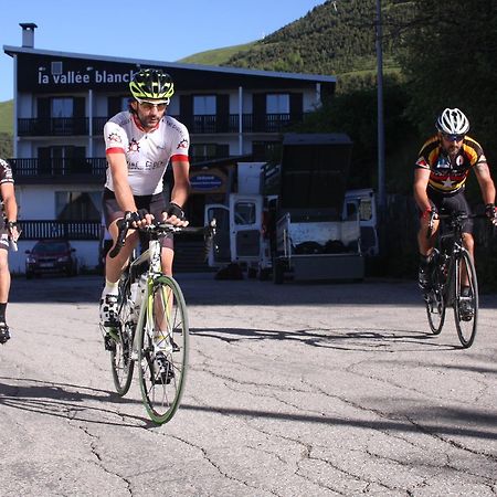 La Vallée Blanche Bikehotel Alpe d'Huez Esterno foto