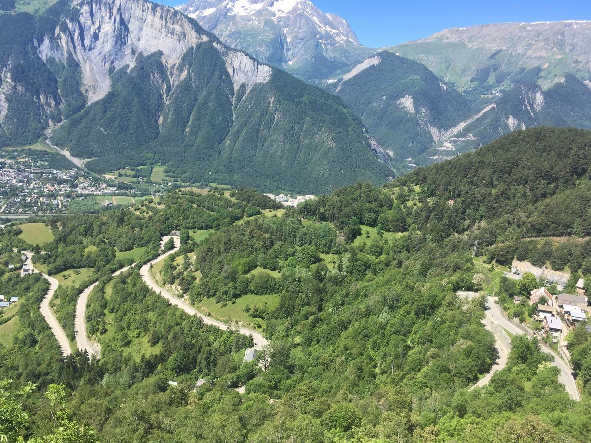La Vallée Blanche Bikehotel Alpe d'Huez Esterno foto